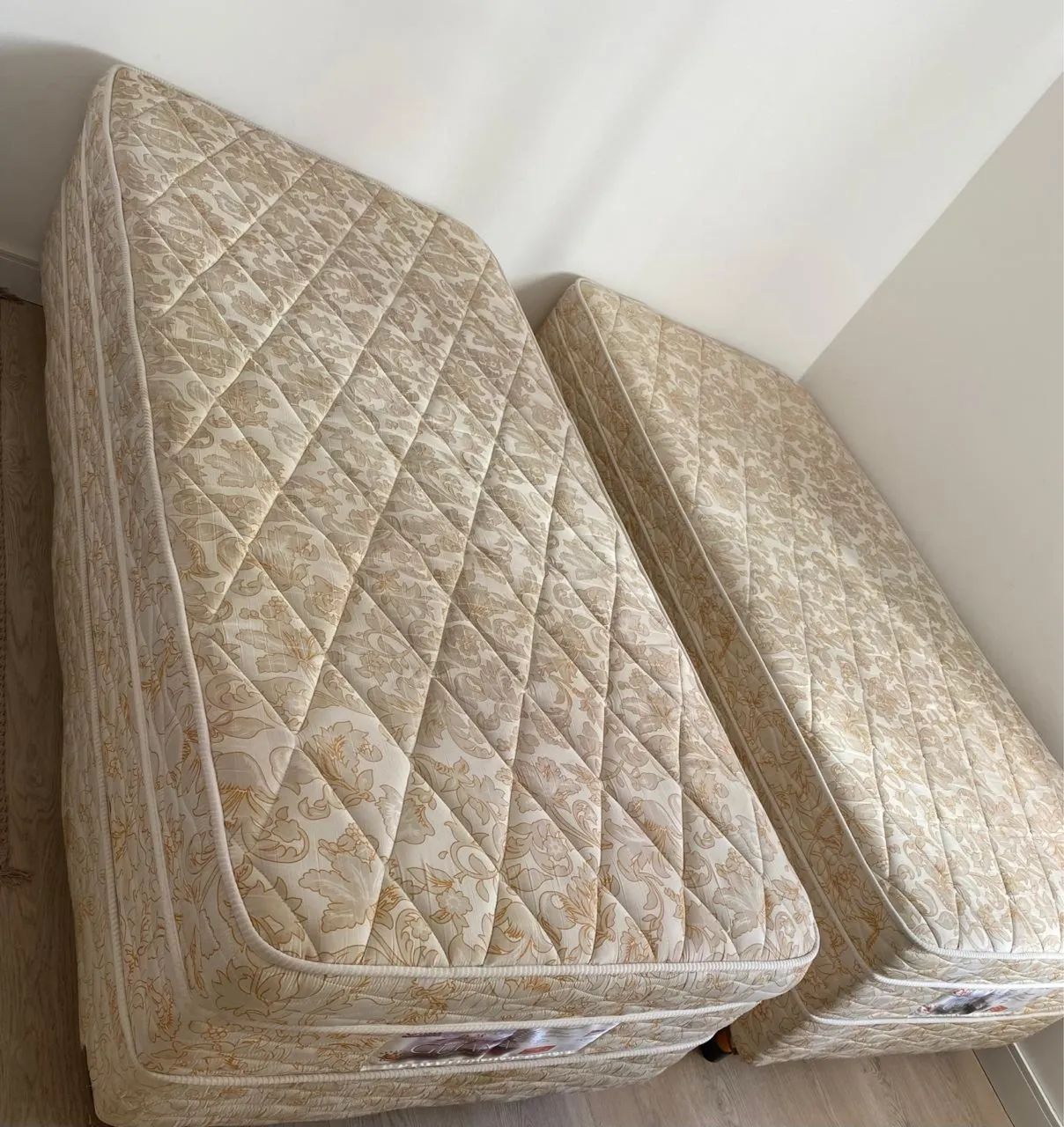 Cama box solteiro semi-novo marca ônix , unidade , aberto para negociação  - Foto 3