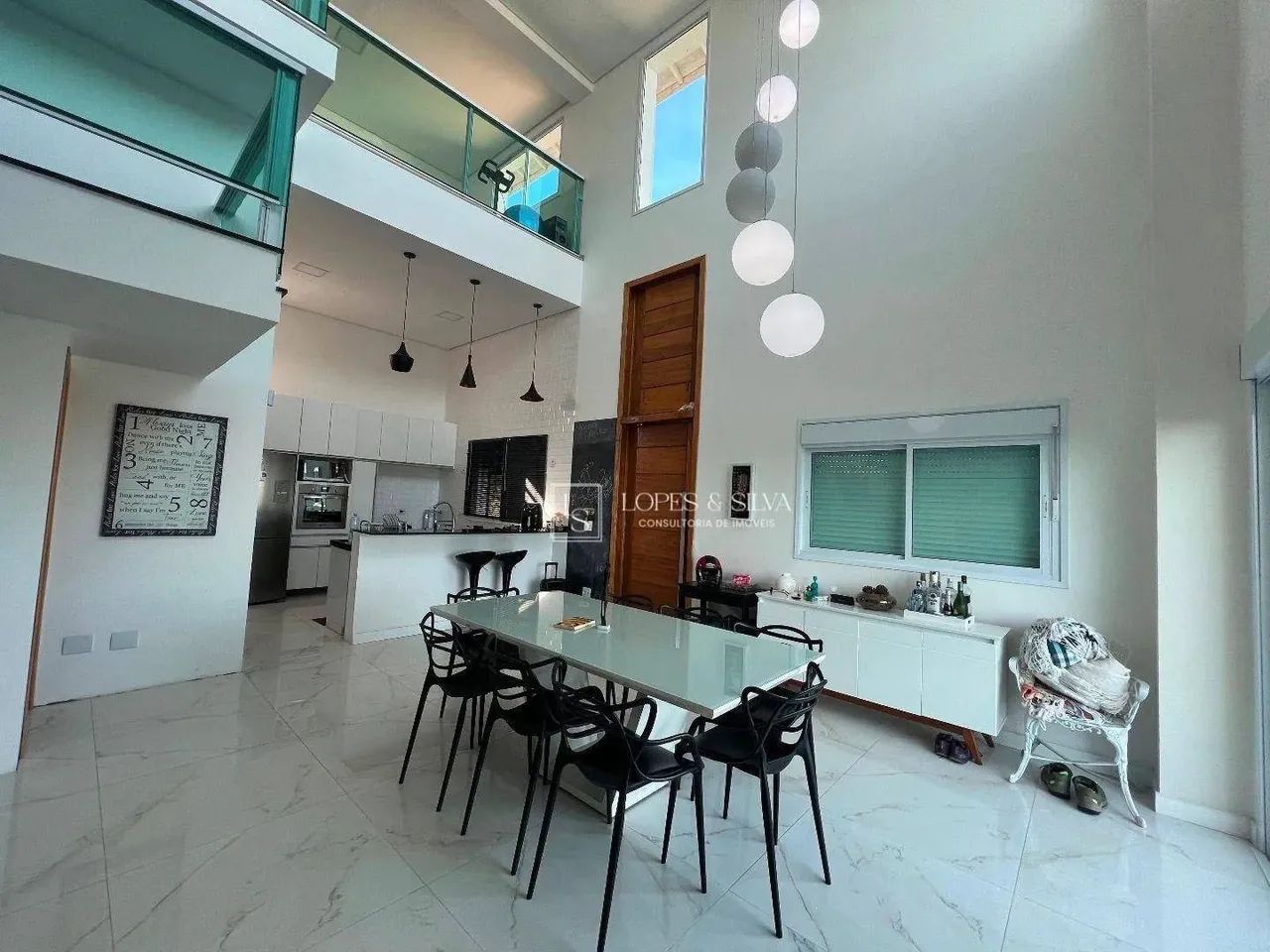 Casa com 4 Dormitórios, sendo 2 suítes à Venda em Condomínio localizado em Atibaia, SP - Foto 4