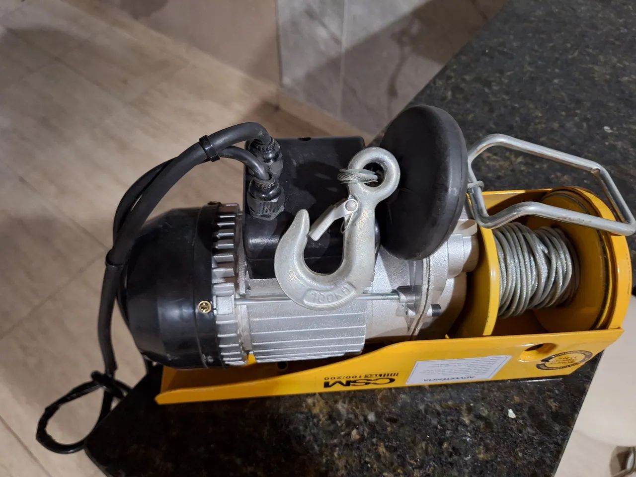 Talha Elétrica 100kg CSM TEC 100/200 - Foto 2