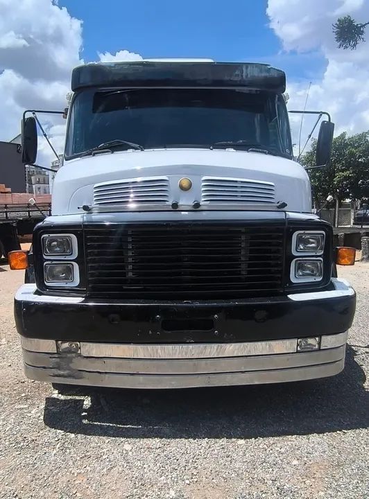 Caminhão Mercedes-Benz 1314 - Excelente estado - Foto 2