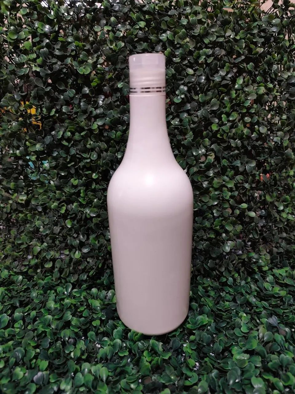 Lote com 10 Garrafas Plásticas Brancas - 500ml | Tampa Friso em PEAD<br>