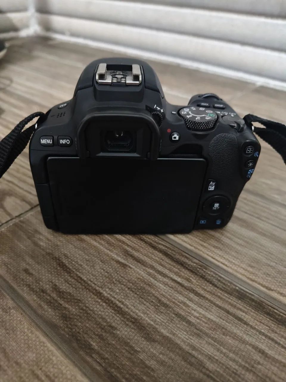 Câmera Canon SL2 - Foto 4