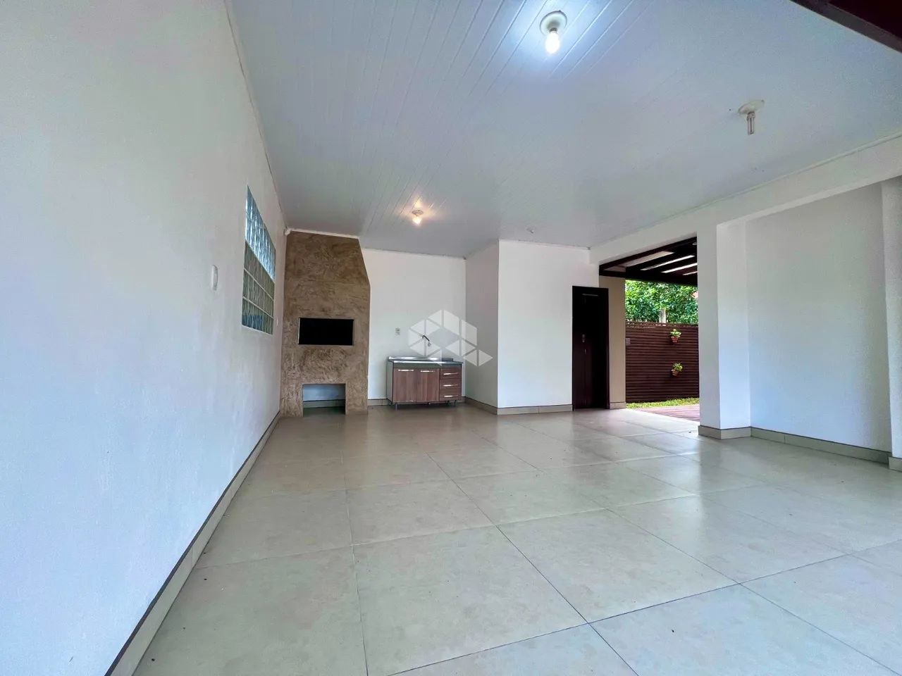Sobrado 2 dormitórios, 113m2, garagem para 2 carros, piso porcelanato e móveis planejados, - Foto 5