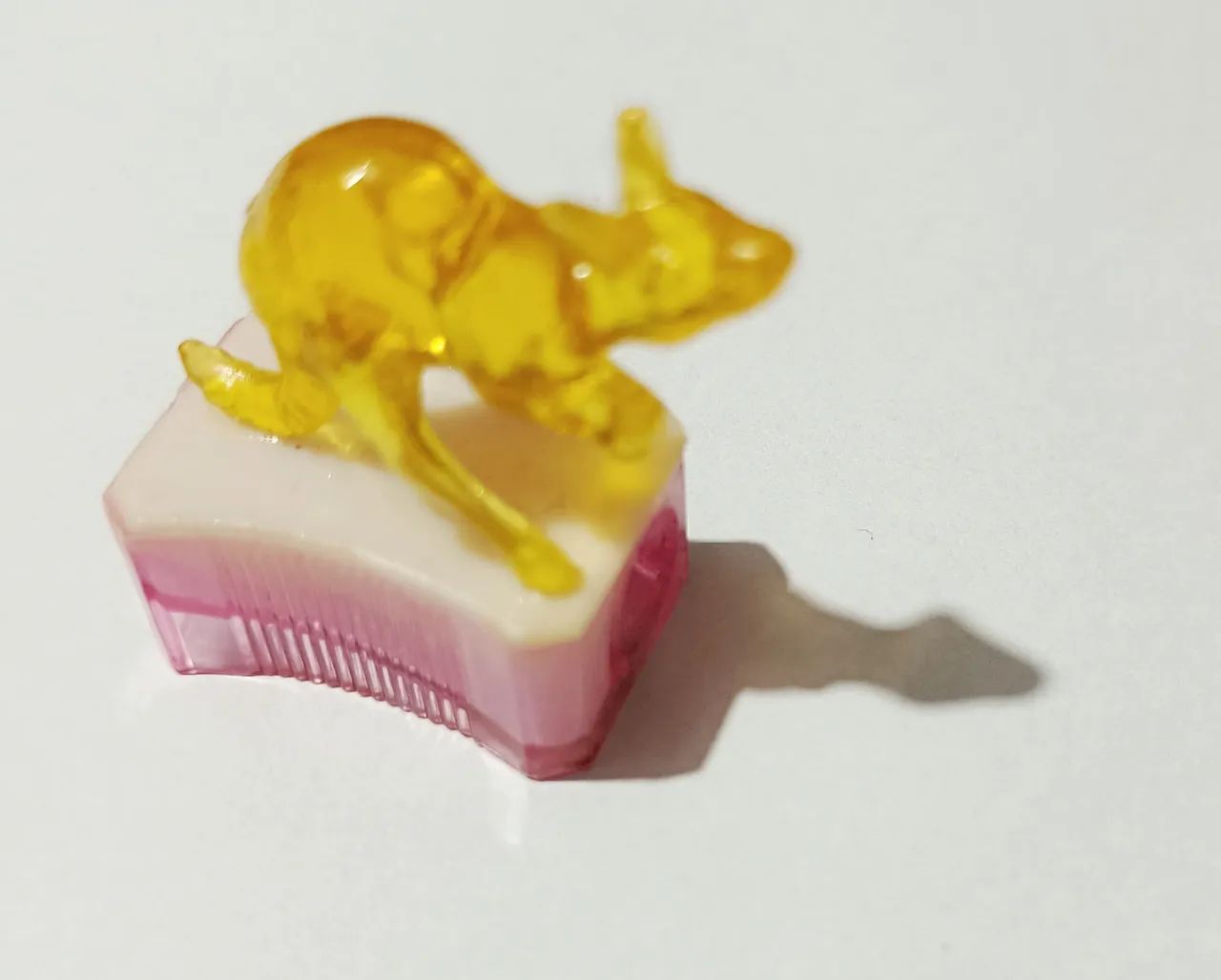 4 Apontadores de lápis com figuras infantis - bichinhos  - Foto 4