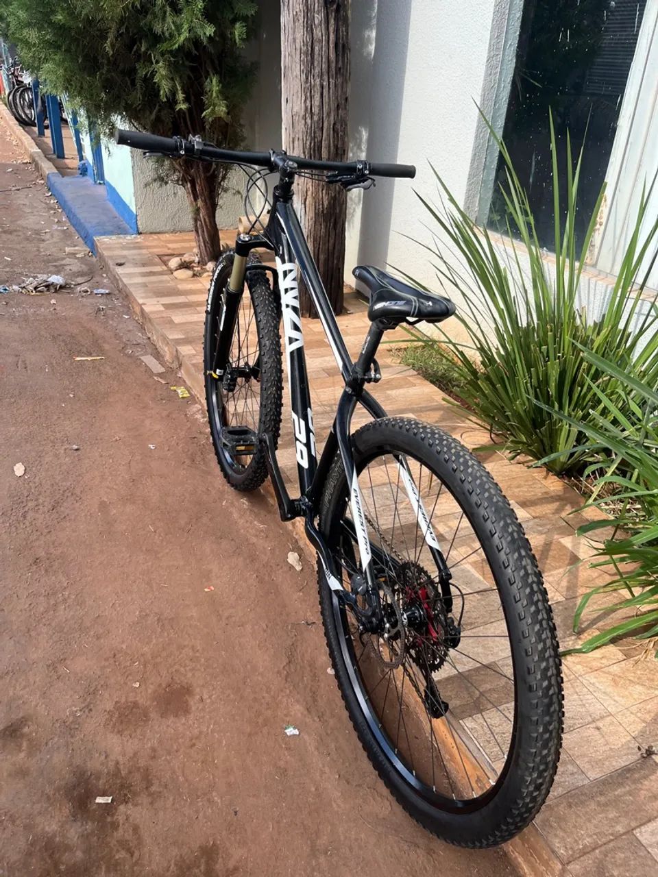 Bicicleta Vzan everest pro 29 