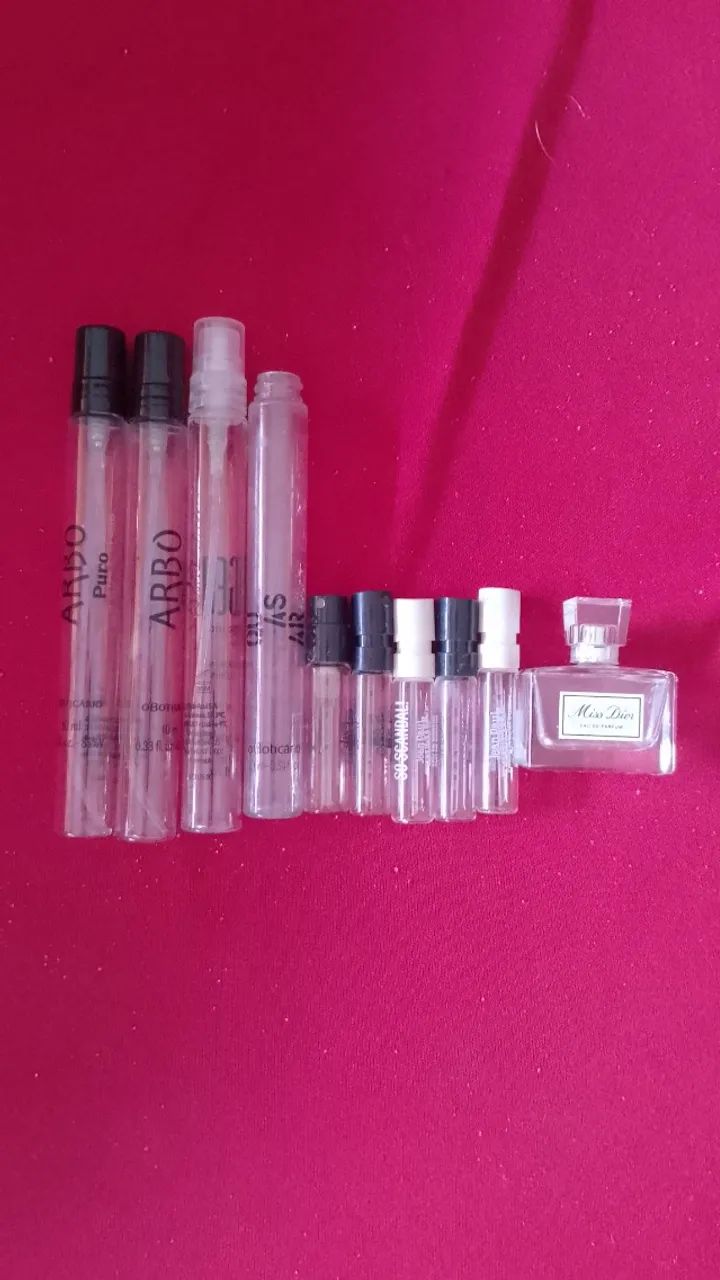 Lote de vidros de perfume 