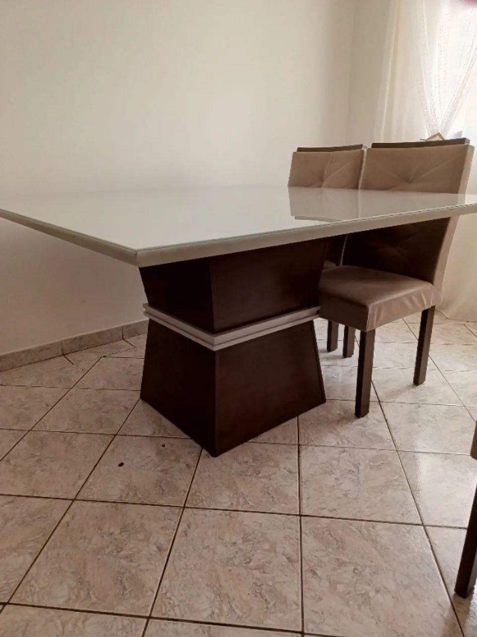 Mesa de Jantar Quadrada, 8 lugares. 64305475648770121
