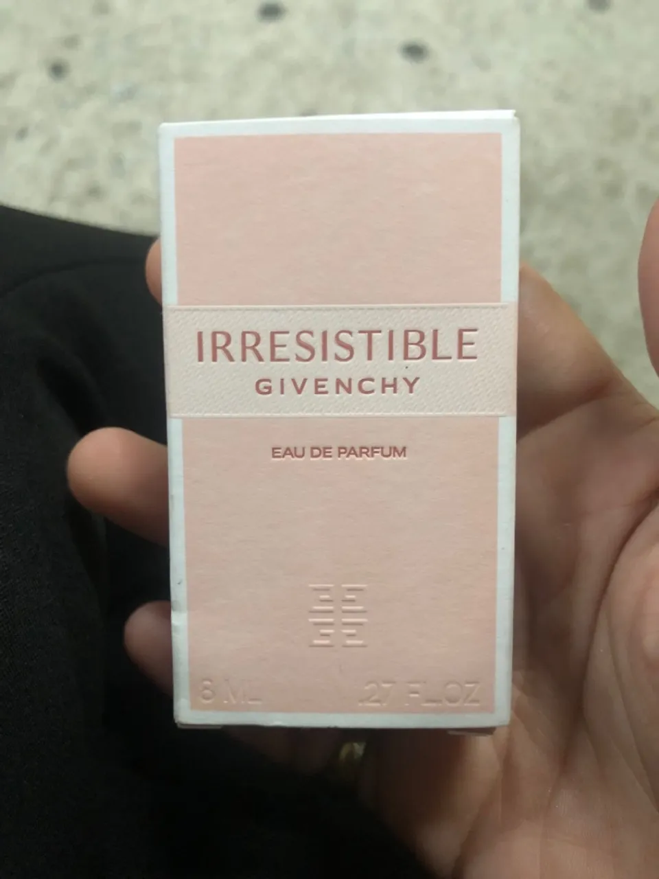 Vendo miniatura Perfume Givenchy Irresistible Eau de Parfum 8ml