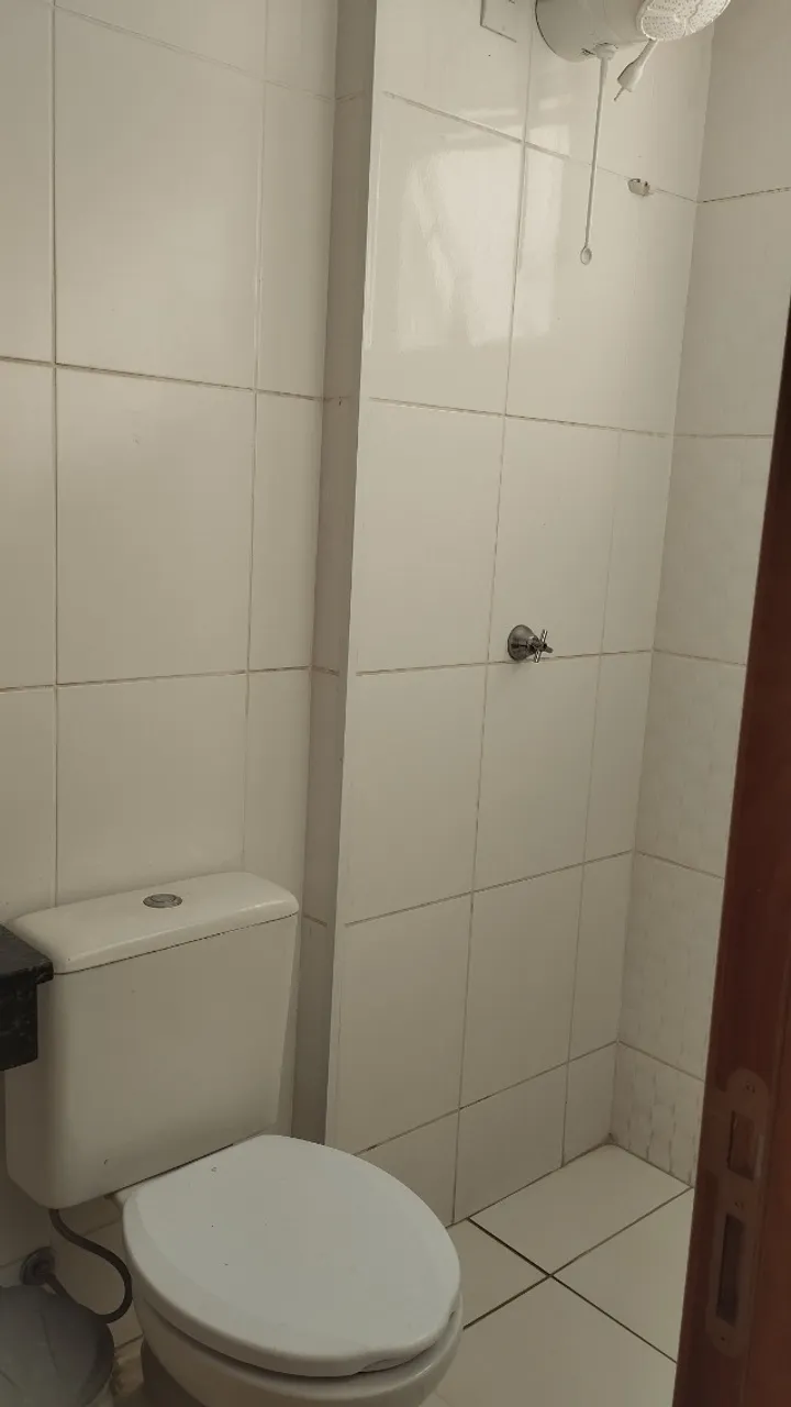 Vende-se apartamento em condomínio clube Goiânia