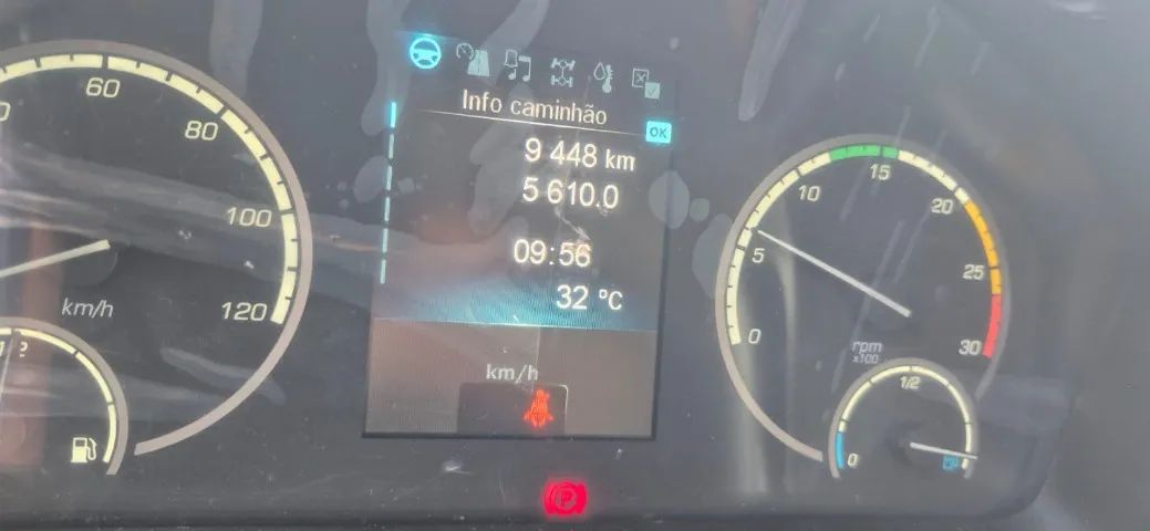 Caminhão Mercedes ACCELO 1017CE  - Foto 9