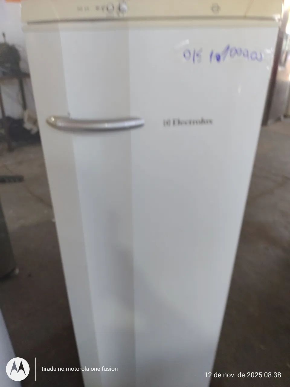 REFRIGERADOR ELECTROLUX RE29 280L