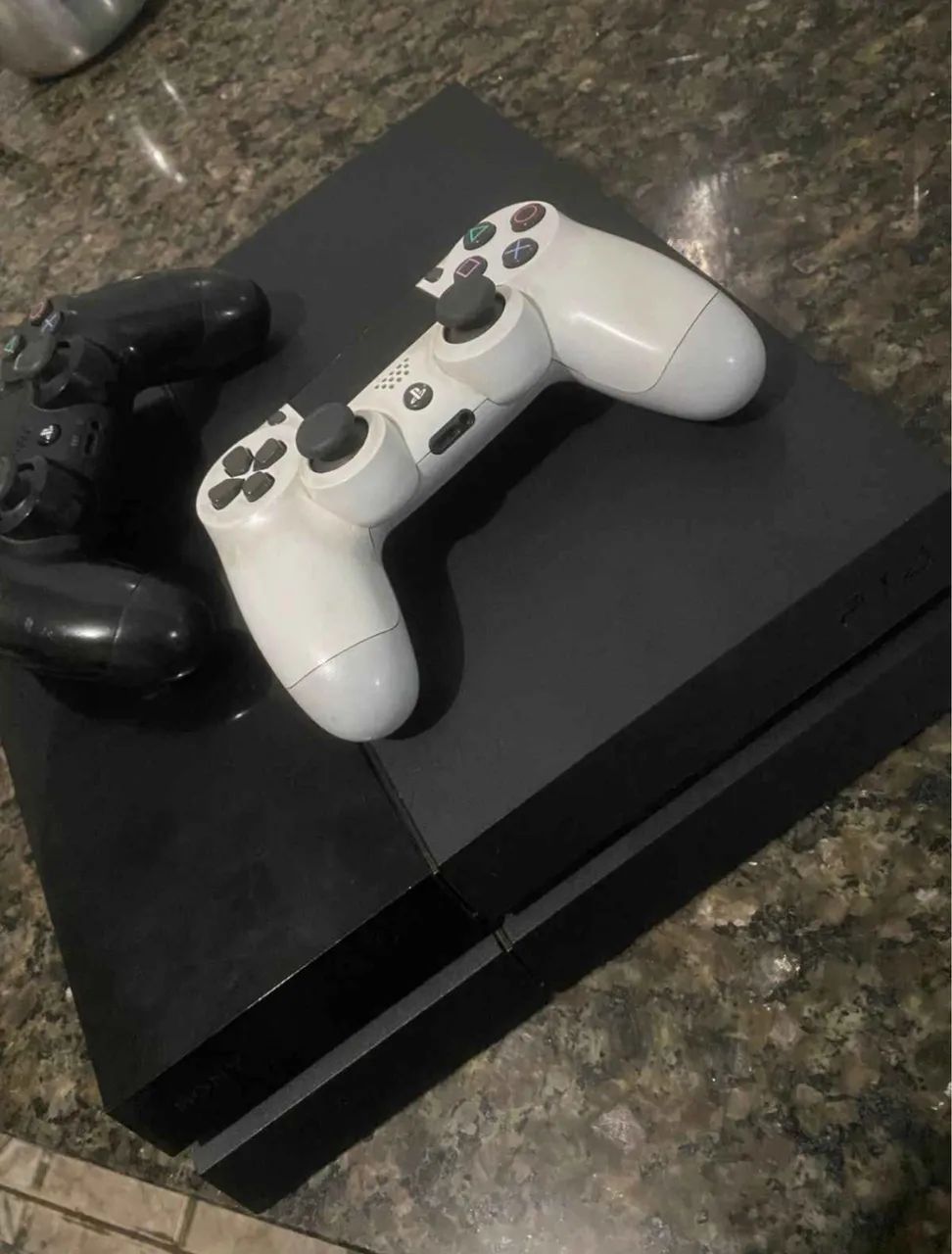 PS4 slim 500gb + 2 controles + 2 jogos - Foto 2