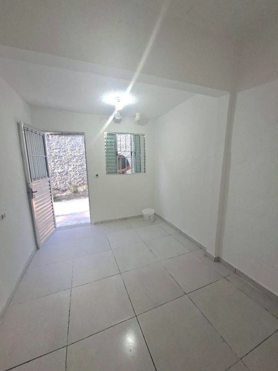 Quartos para alugar de 580,00 e 680,00 e temos kitnet de 980,00 e1200,00 