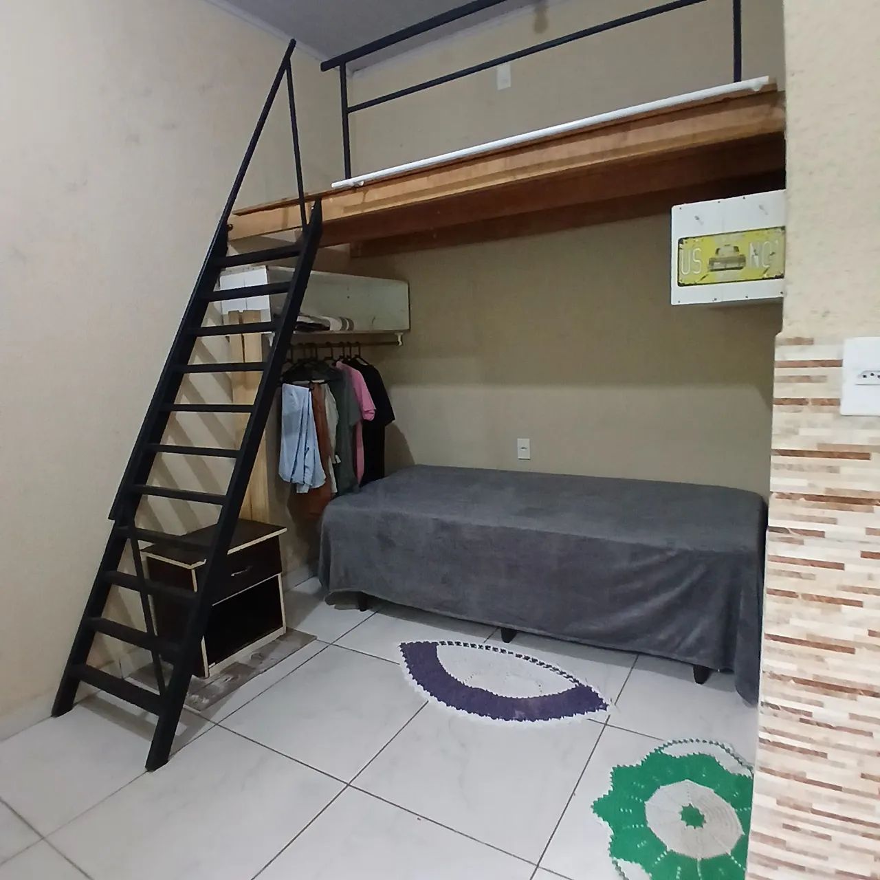 Ktinete quarto  individual para homens  - Foto 2