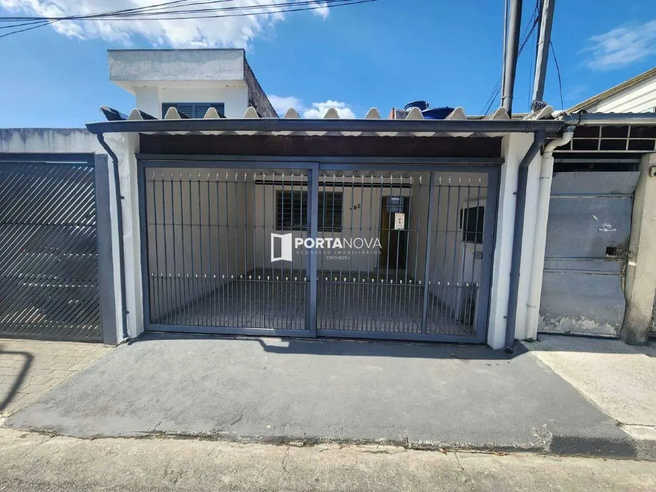 Casa para aluguel, 1 quarto, 2 vagas, Centro - Embu das Artes/SP