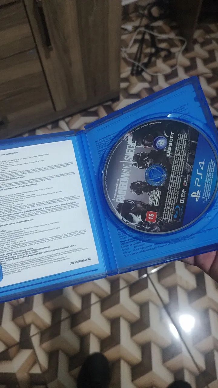 Tom Clancy's Rainbow Six Siege PS4 - Foto 2