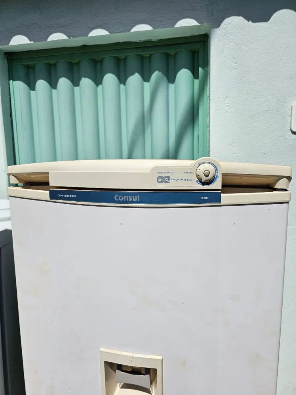 Refrigerator