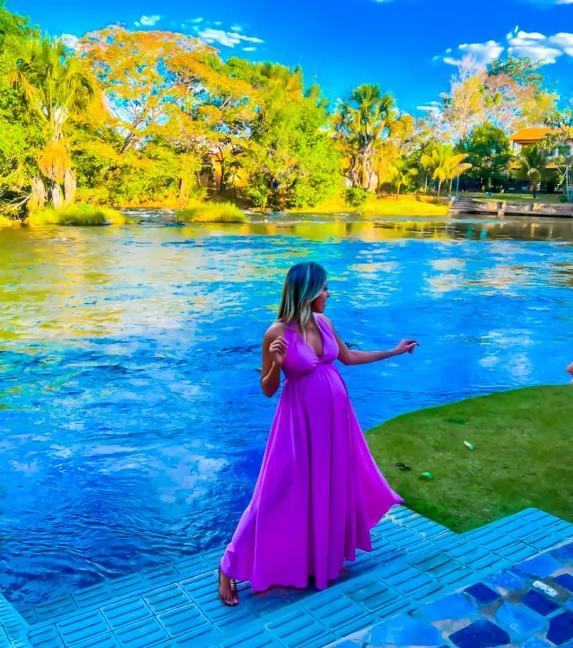 Vestido longo lilás para festas e eventos