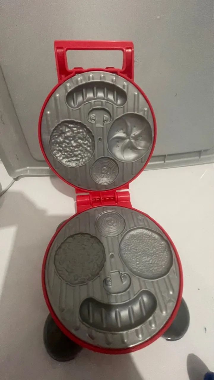Kit com moldes para massinha 