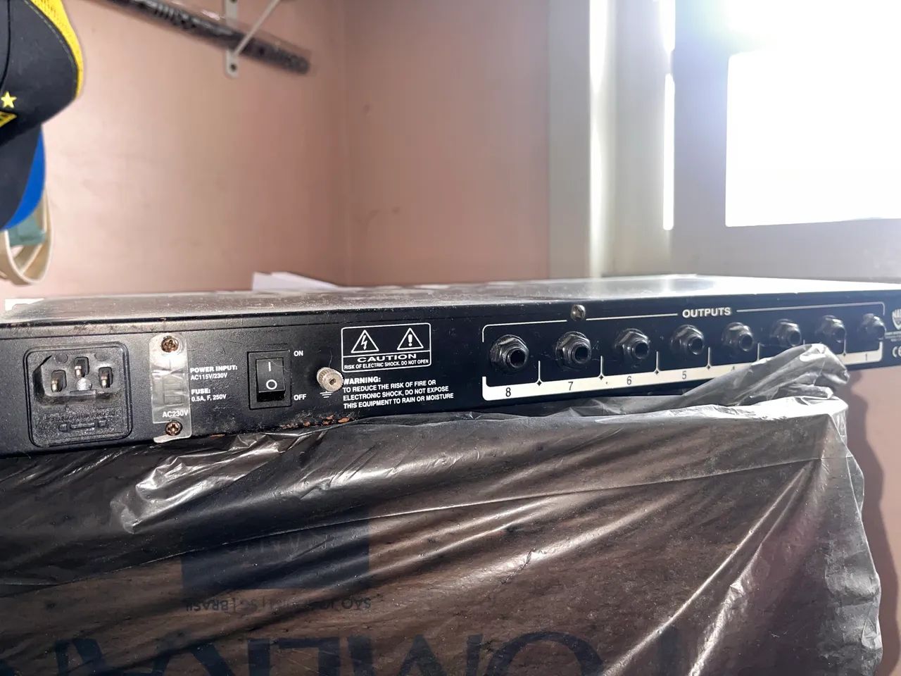 Pré-amplificador de Microfone 8 Canais 64363327633923121