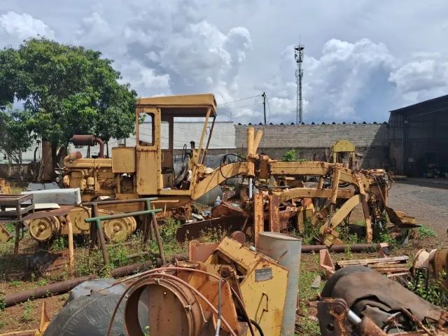 Motoniveladora Patrol Huber 140S ano 1978 incompleta - Foto 2