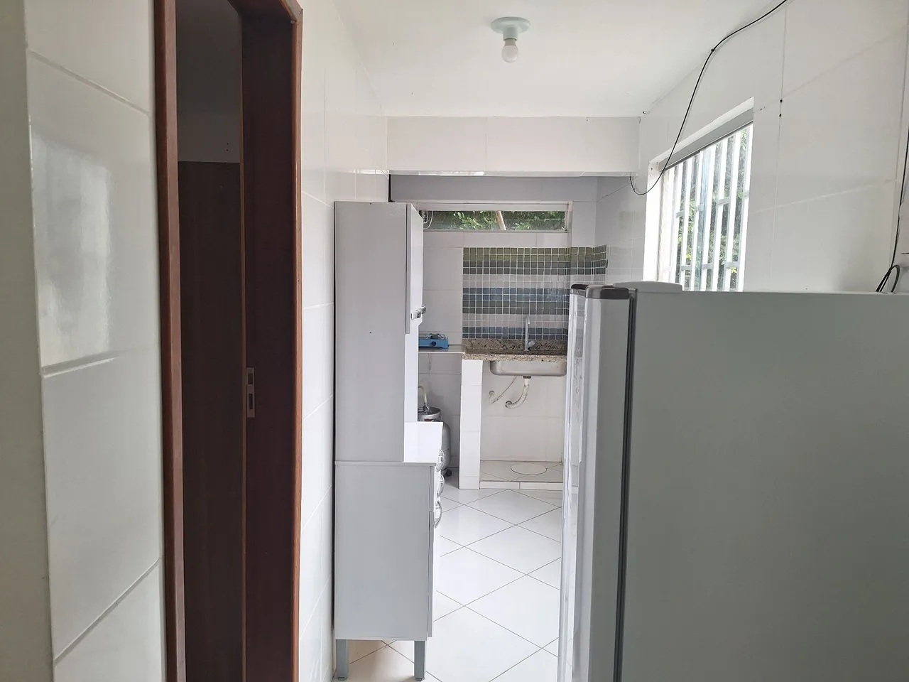 Apartamento pequeno Mobiliado