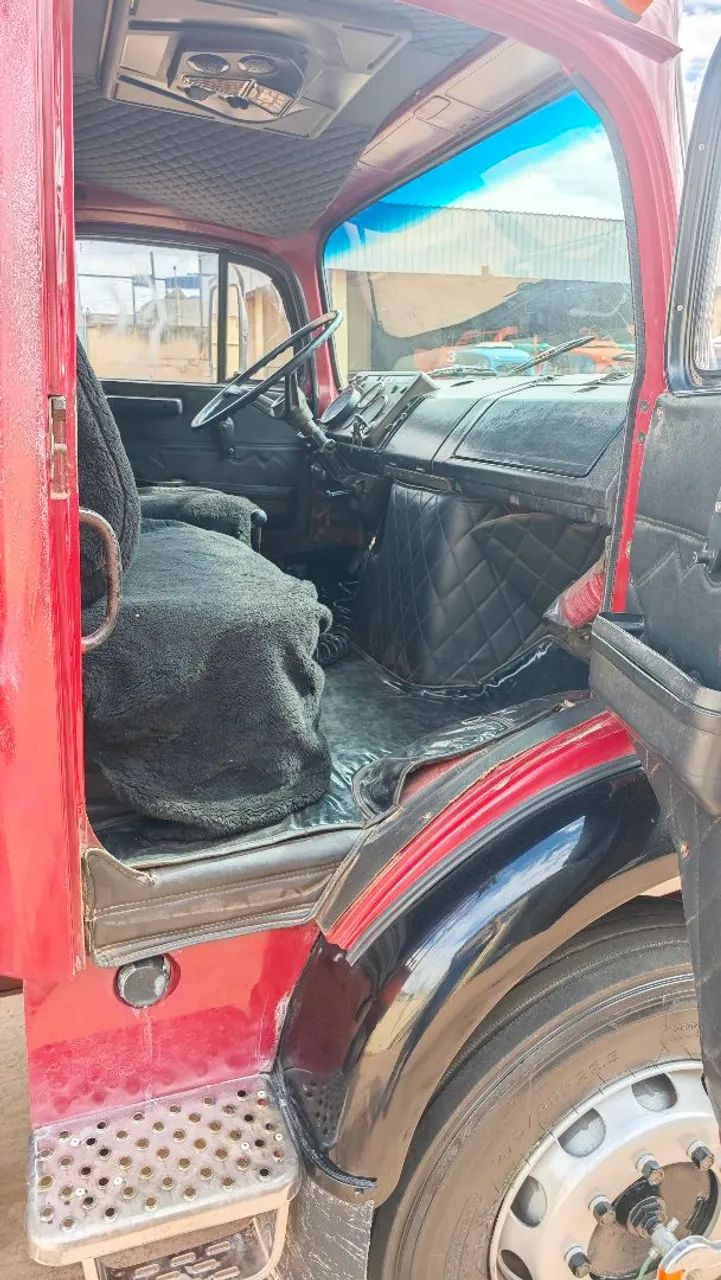 Caminhão Mercedes Benz 1318  1987 - Foto 6