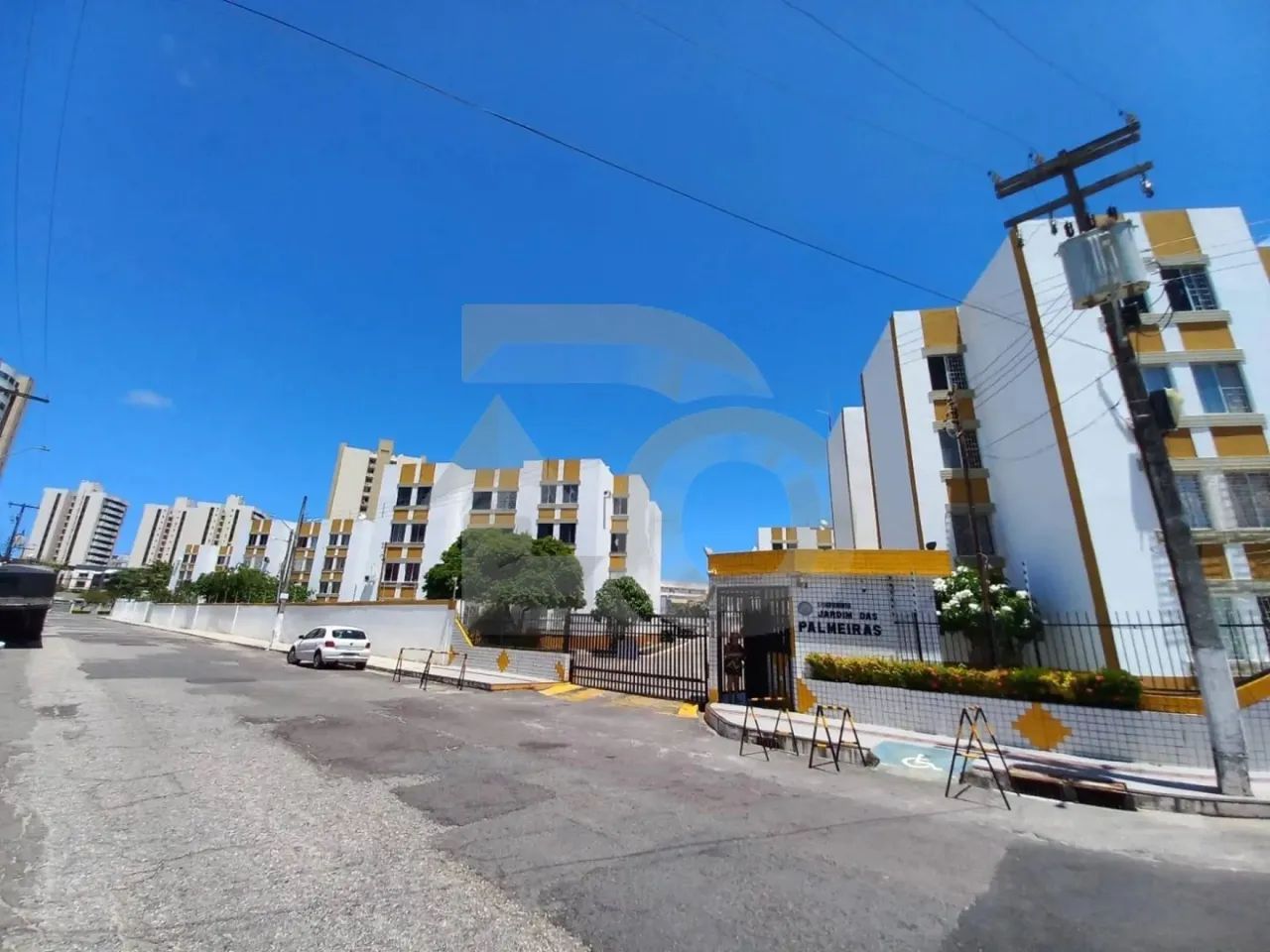 Apartamento no Condomínio Jardim das Palmeiras com 3 Quartos, Dependência, Garagem e Lazer - Foto 4