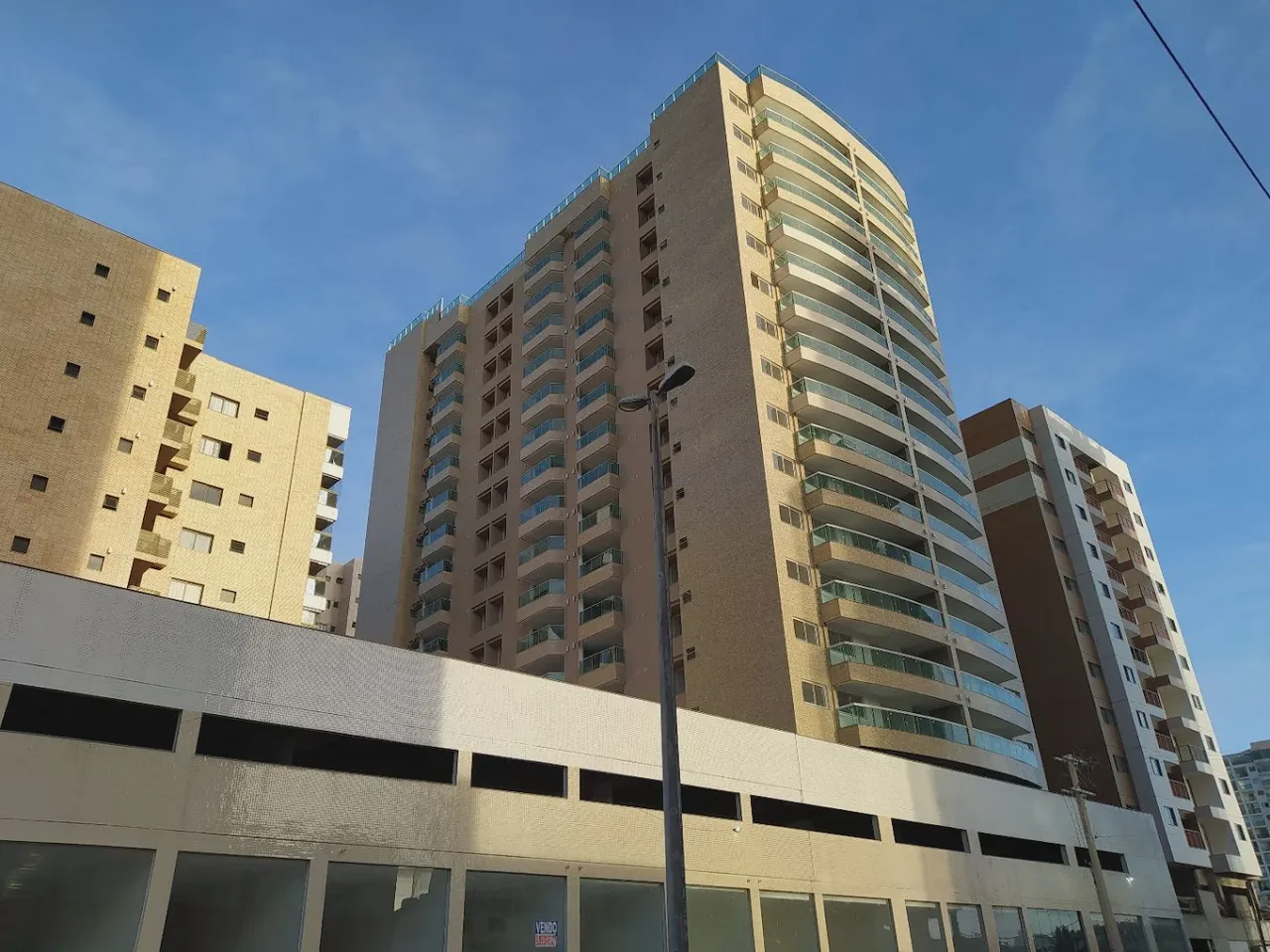 Imóvel para aluguel possui 65 metros quadrados com 2 quartos em Itapuã - Vila Velha - ES