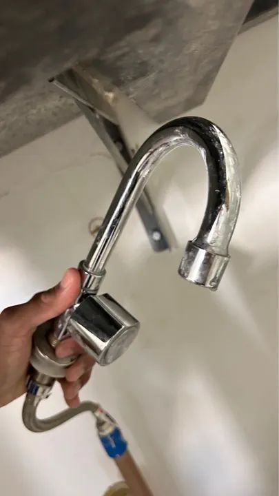 Conjunto pia de cozinha e banheiro e tanque - com torneira - Foto 3