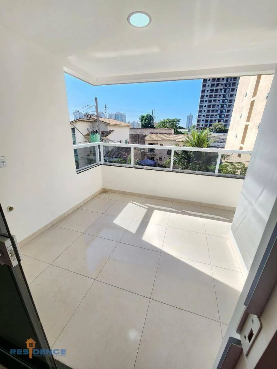 Apartamento com 2 dormitórios para alugar, 68 m² por R$ 2.500,00/mês - Jockey de Itaparica