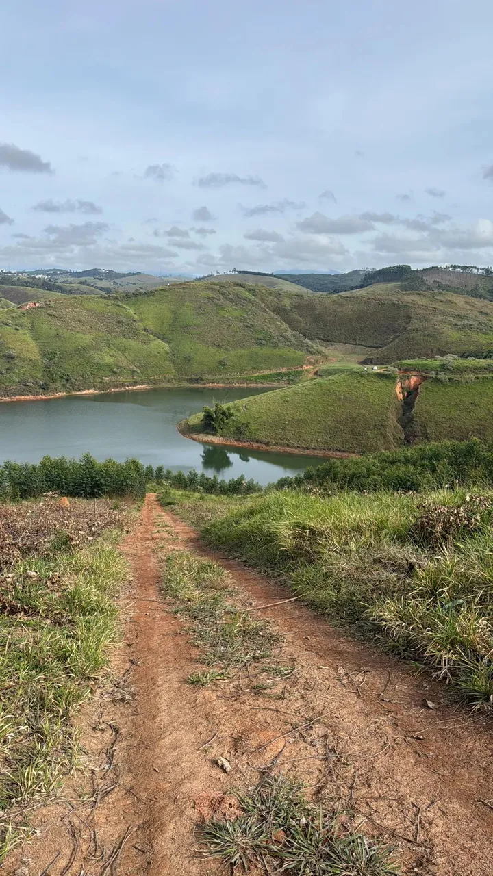 Terreno a venda pé na água represa