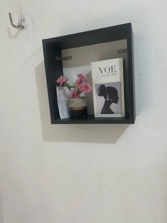 Penteadeira com gaveta e tampo em madeira +3 nichos  - Foto 2