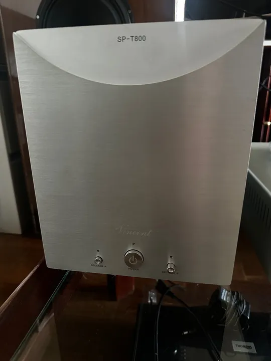 Amplificador híbrido Monobloco Vincent 200w em 8 Ohms