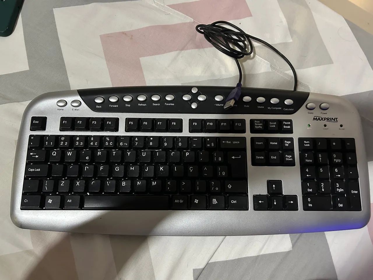 Teclado USB $30