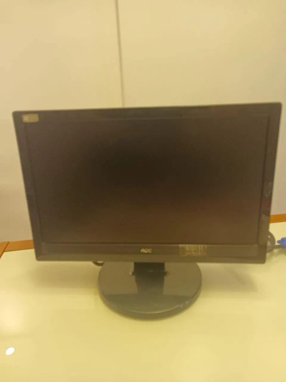 Monitor - AOC 15.6P - Foto 2