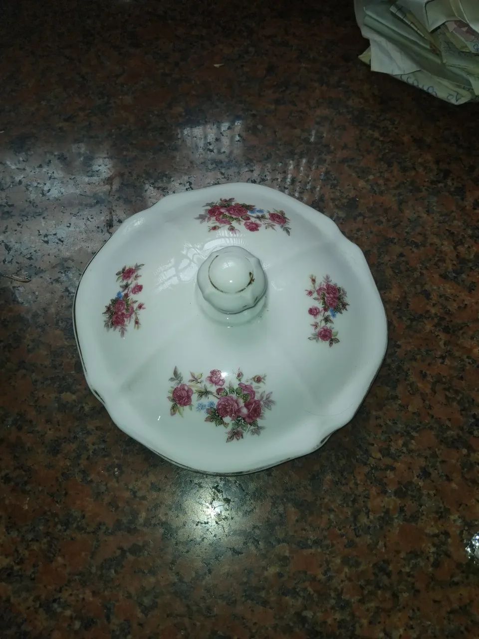Sopeira  de porcelana  antiga