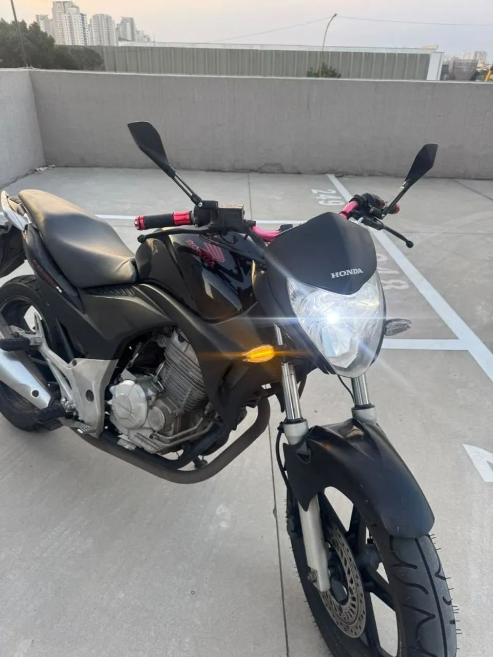 Honda CB 300 2011 - Foto 2