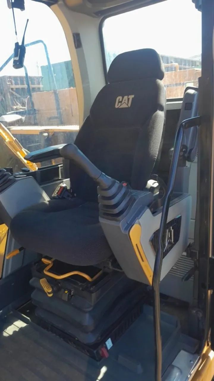 escavadeira caterpillar 320GC ano 2021 - Foto 6