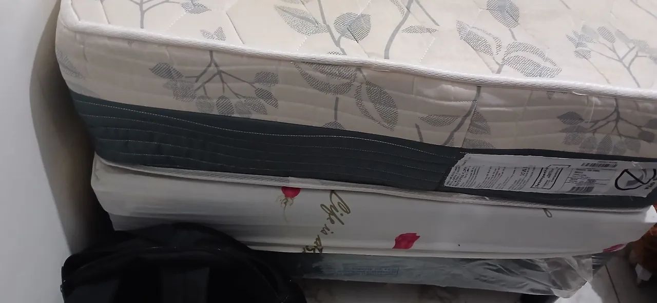 Cama de solteiro, molas ensacadas