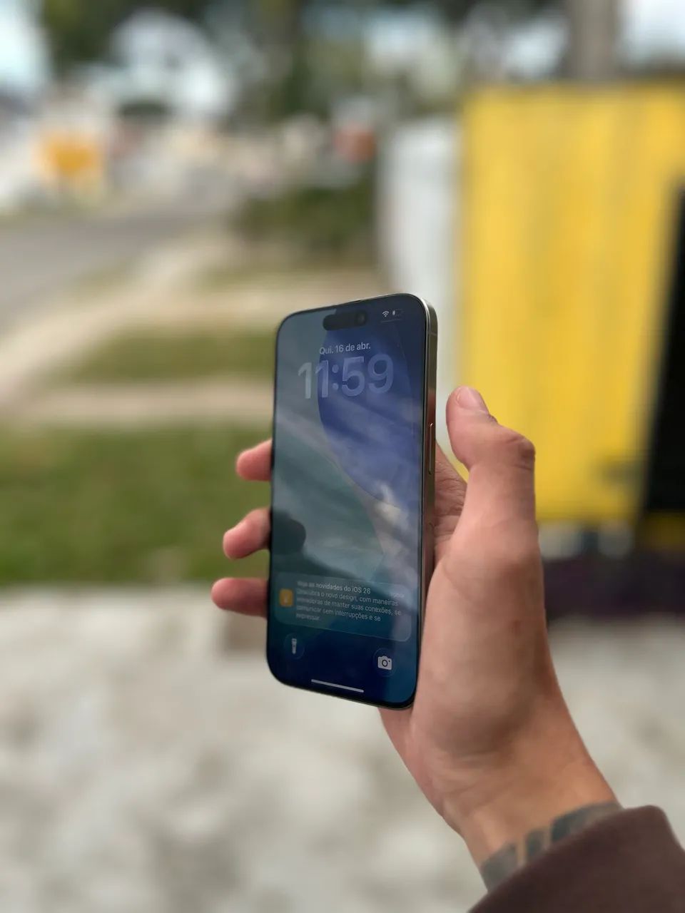 IPhone 15 Pro - Foto 3