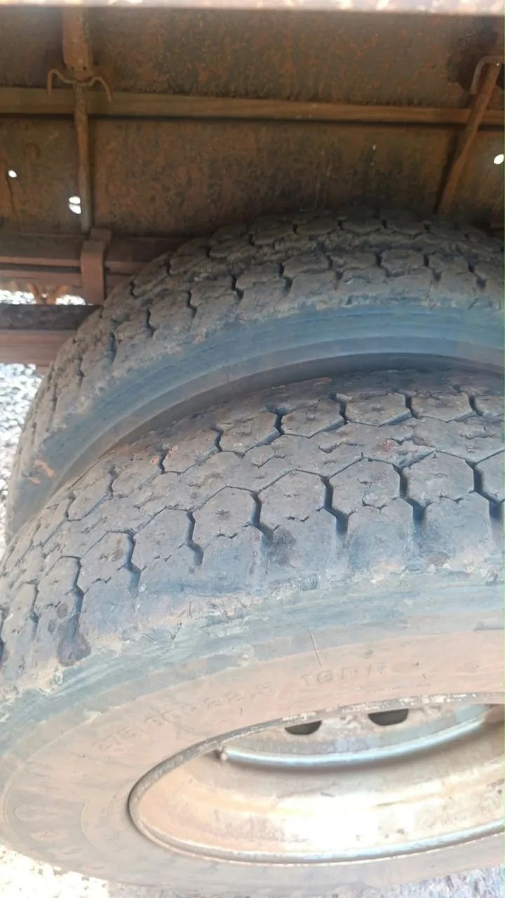 Vendo Caminhão Caçamba toco