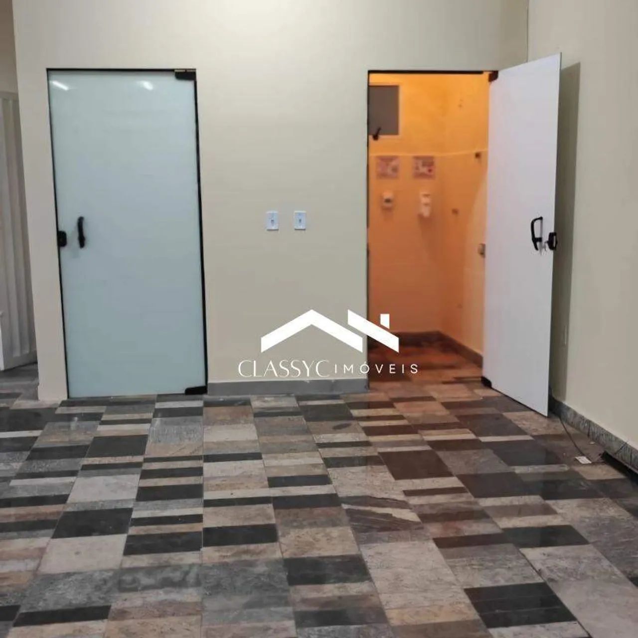 Loja 300m² com Barracão e Escritório em Uberlândia (Alto Umuarama). - Foto 2