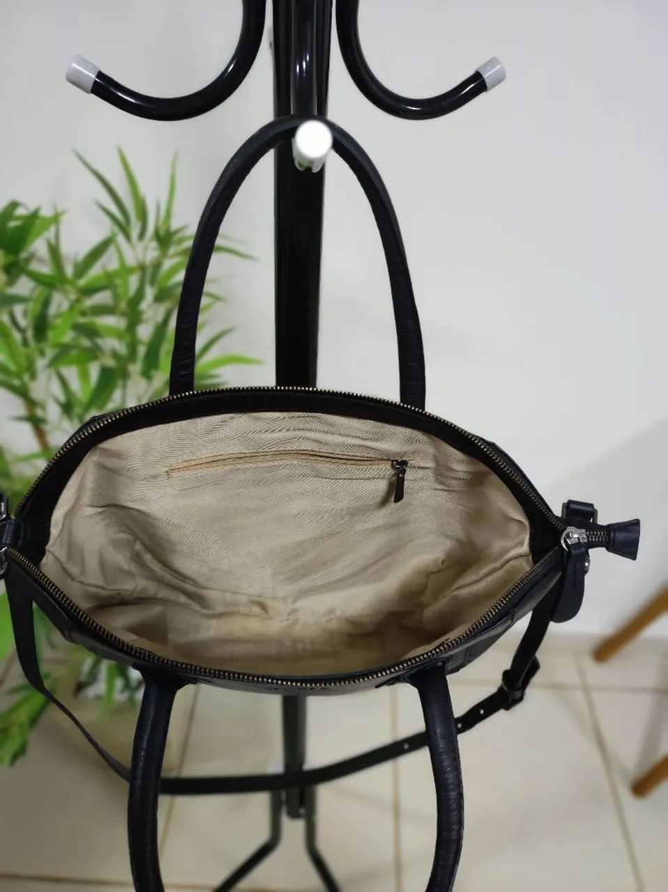 bolsa mr cat couro legítimo preta  - Foto 3