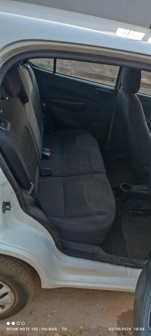 Fiat Uno Attractive 1.0 EVO Fire Flex 8V 5P 2021 - Foto 3