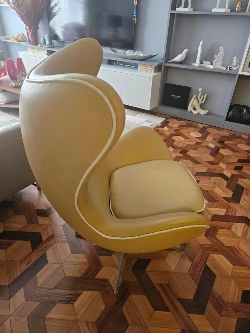 Poltrona Egg Couro sintético PERFEITA - Foto 3