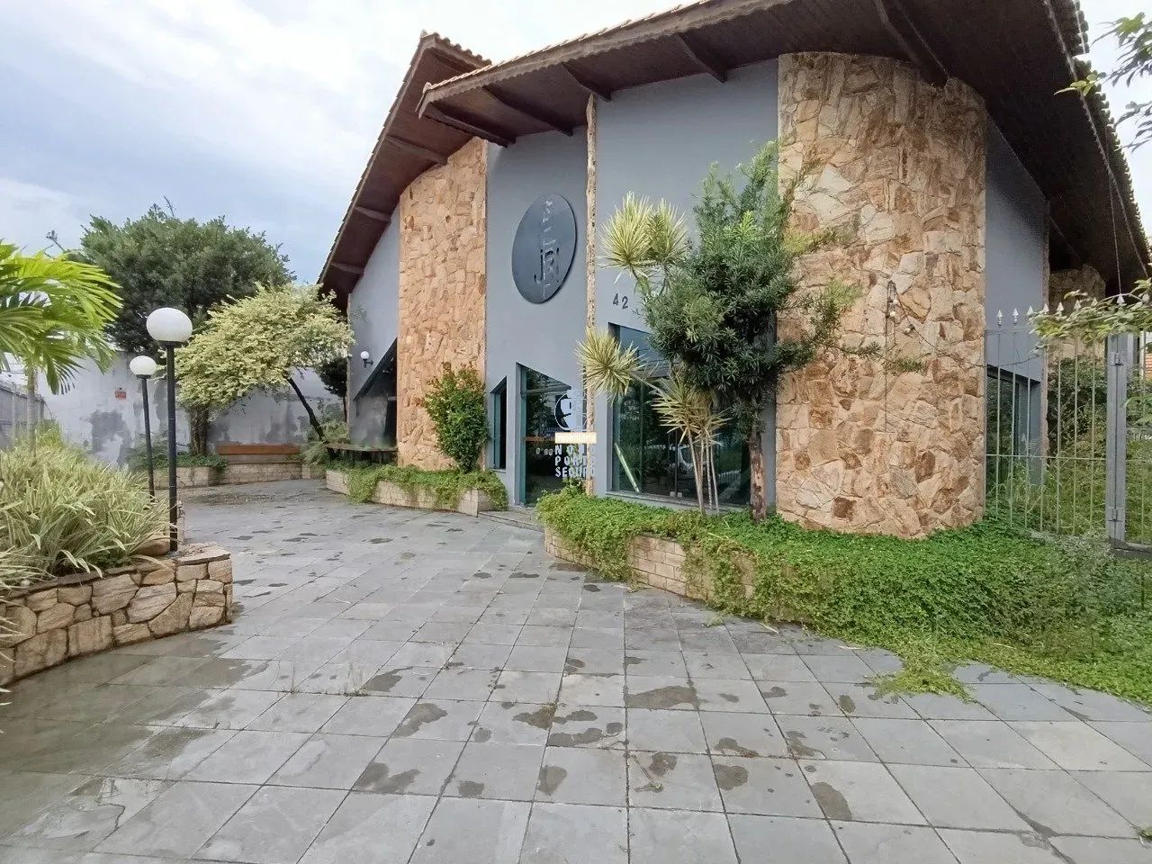 Salão Comercial para Venda e Locação - Vila Sabrina.