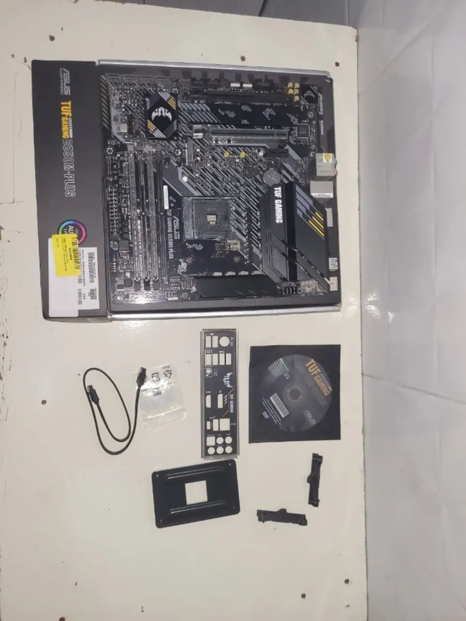 PLACA MÃE ASUS TUF B550 - LEIA A DESCRIÇÃO. - Foto 4