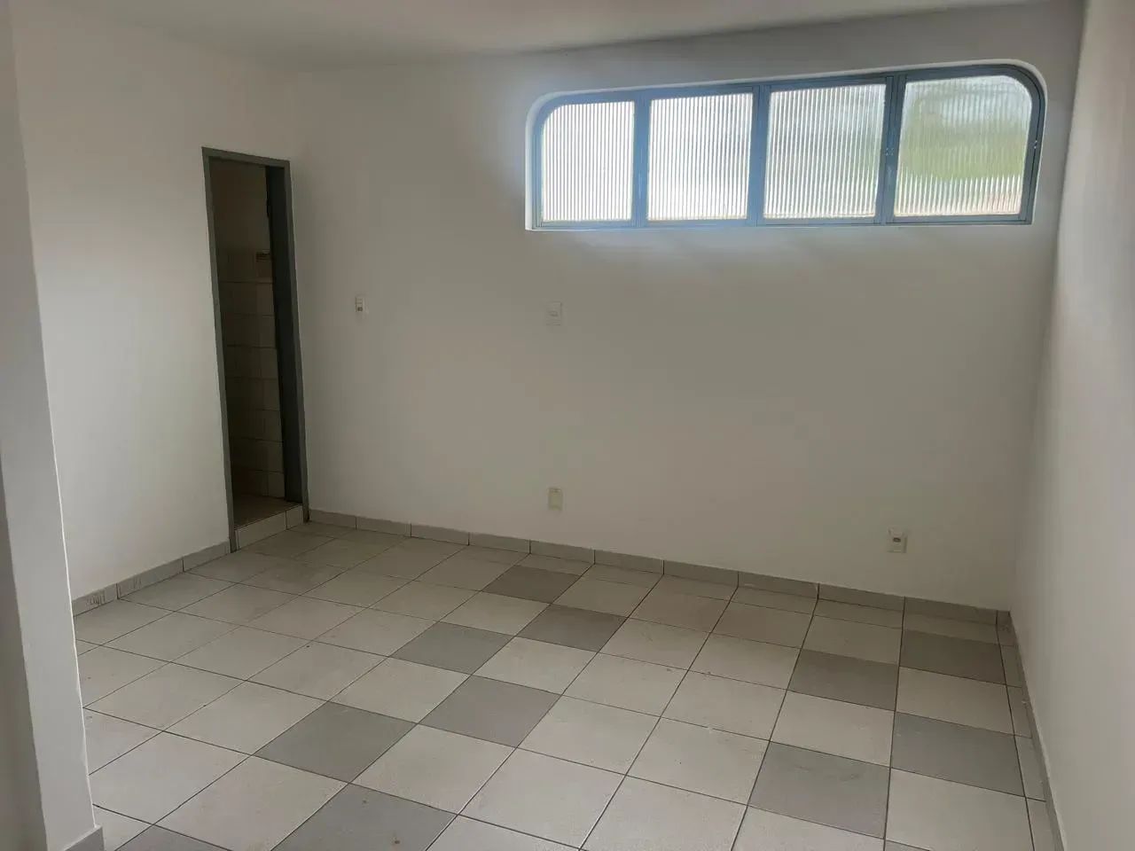 Prédio comercial no  Funcionários - Timóteo - MG - Foto 4