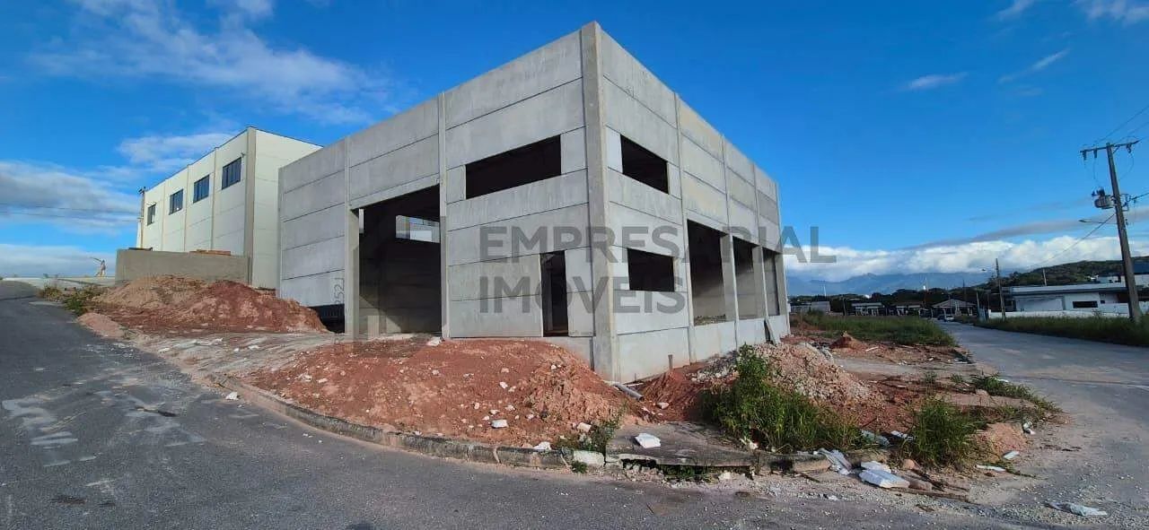 Galpão para Locação em São José/SC | 489 m² | 3 Docas | Pé-Direito de 7 m - Foto 3